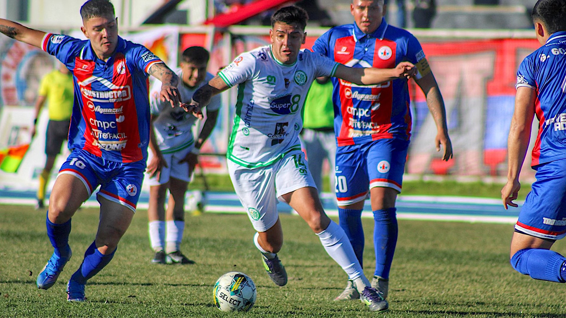 Goleadas y líderes firmes: así cerró la primera rueda la Tercera B